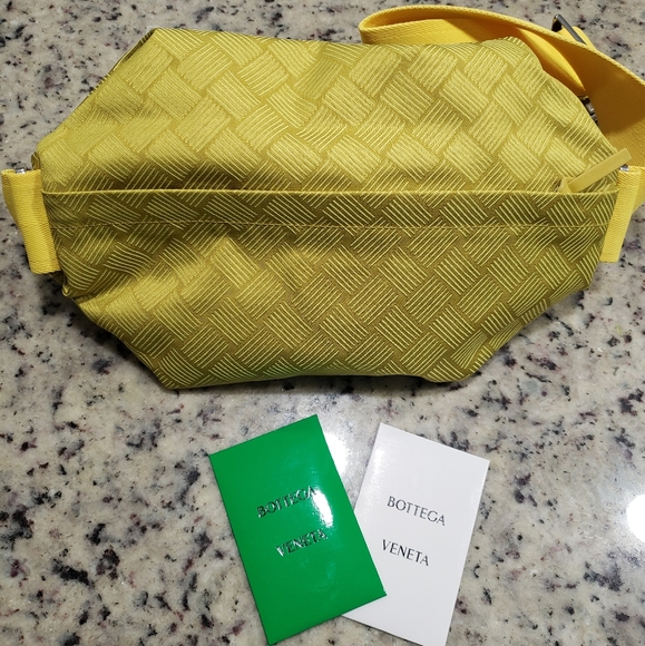 Bottega Veneta multifunctional case Jacquard **PLEASE READ DETAILS** - Picture 2 of 11